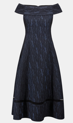 Cargar imagen en el visor de la galería, VESTIDO MIDI CON ESCOTE BARDOT Y BRILLO SUTIL

