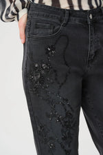 Cargar imagen en el visor de la galería, PANTALON CON BORDADOS, COLOR GRIS MARENGO
