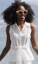 Cargar imagen en el visor de la galería, BLUSA CAMISERA PERFORADA
