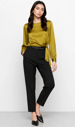Cargar imagen en el visor de la galería, BLUSA SATEN LAZADA COLOR ORO
