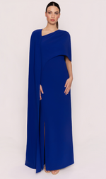 Cargar imagen en el visor de la galería, VESTIDO LARGO CON CAPA ASIMETRICA Y ABERTURA FRONTAL
