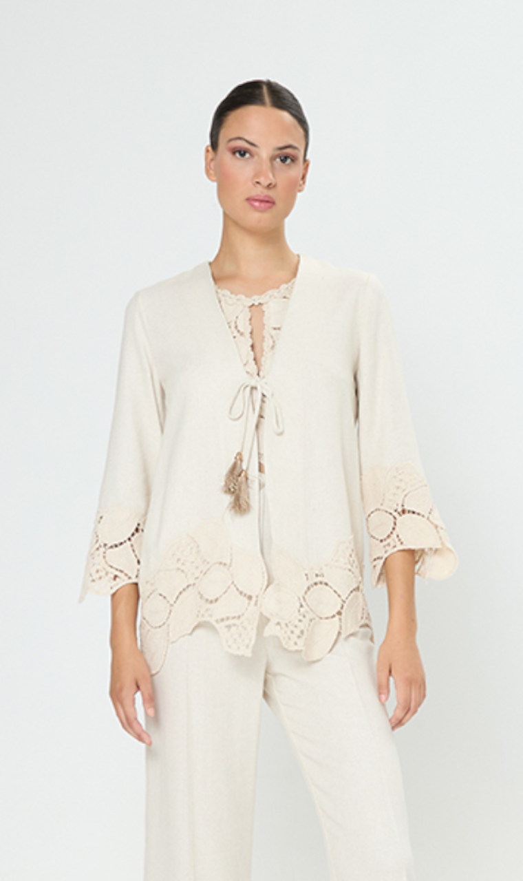 LEVITA DE ALGODÓN CON CROCHET