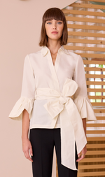 Cargar imagen en el visor de la galería, BLUSA CAMISERA CON LAZADA

