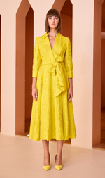 Cargar imagen en el visor de la galería, VESTIDO CAMISERO MIDI AMARILLO
