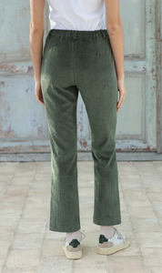 PANTALÓN DE PANA VERDE BOTELLA