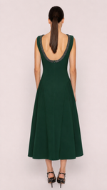 Cargar imagen en el visor de la galería, CONJUNTO VESTIDO MIDI VERDE CON CHAQUETA Y DETALLE DE CADENA METÁLICA PLATEADO OSCURO
