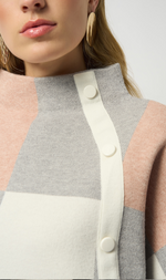 Cargar imagen en el visor de la galería, SUÉTER CUADROS ROSA, GRIS, CRUDO
