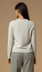 Cargar imagen en el visor de la galería, SUÉTER GRIS PERLA
