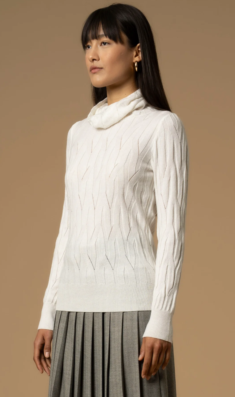 SUÉTER CRUDO CON RELIEVE