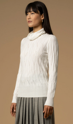 Cargar imagen en el visor de la galería, SUÉTER CRUDO CON RELIEVE
