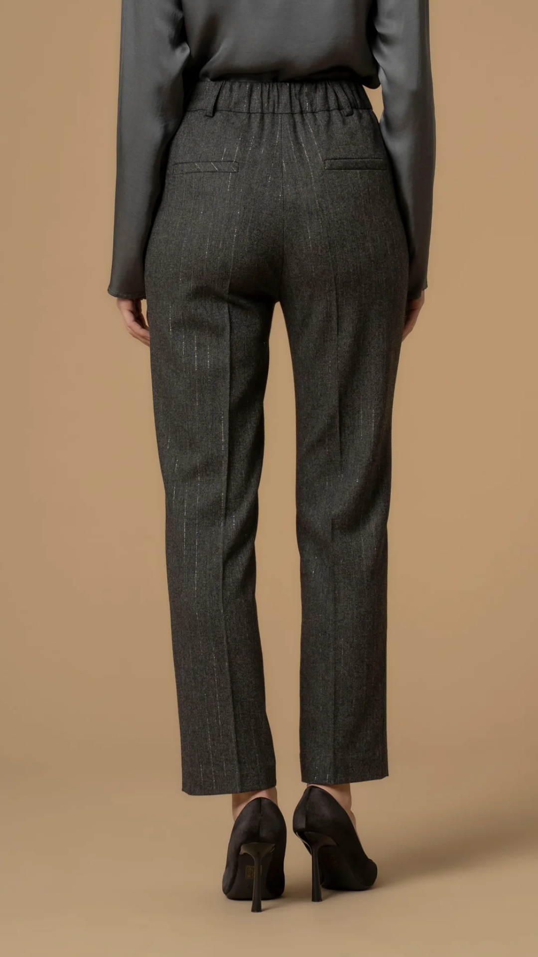 TRAJE RAYA DIPLOMÁTICA LÚREX