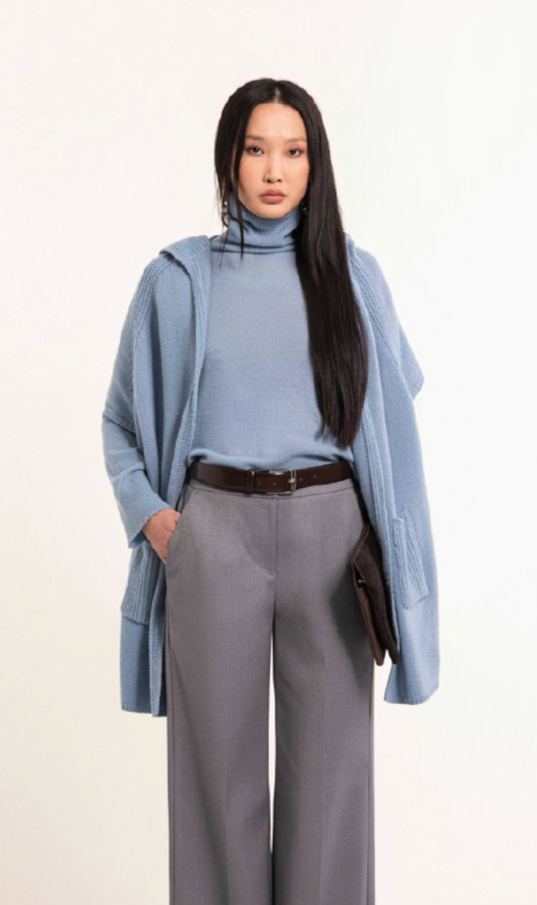 SUETER CUELLO VUELTO CELESTE