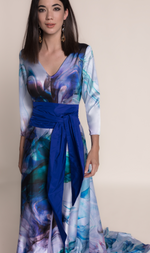 Cargar imagen en el visor de la galería, VESTIDO LARGO ESTAMPADO CON FAJÍN
