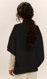 Cargar imagen en el visor de la galería, PONCHO PUNTO NEGRO
