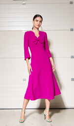 Cargar imagen en el visor de la galería, VESTIDO MIDI LAZO FUCSIA
