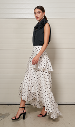 Cargar imagen en el visor de la galería, FALDA LUNARES ORGANZA
