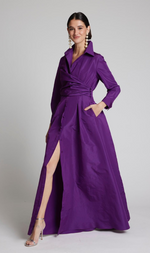 Cargar imagen en el visor de la galería, VESTIDO CAMISERO LARGO MORADO
