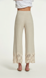 Cargar imagen en el visor de la galería, PANTALÓN BEIGE CROCHET
